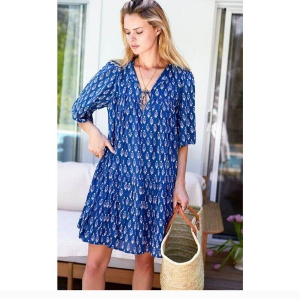 Emerson Fry India collection organic cotton  dress in navy/white! Perfect  shape